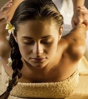 Hawaiian Lomi-Lomi + Ahlan Lounge Access @ DXB - Terminal 3